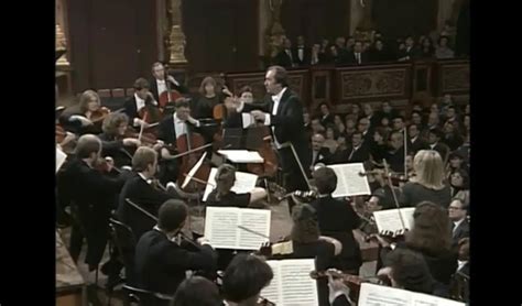 Mozart - Symphony Nos 39 - 40 - 41 (Chamber Orchestra of Europe ...