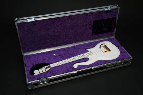 The story of Prince's original Cloud Guitar, as told by the man who built it