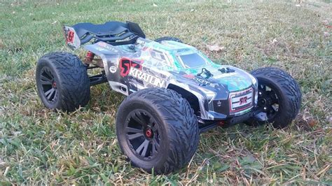 ARRMA 2018 1/8 KRATON 6S BLX Brushless 4WD 1st Run on 6s - YouTube