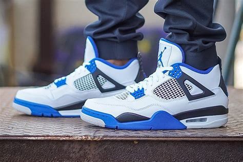 Air Jordan 4 (Motorsport 2017 Retro) - Releases