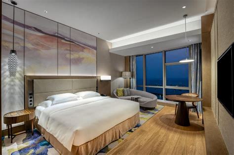 Crowne Plaza Beihai Silver Beach Hotel - Deals, Photos & Reviews