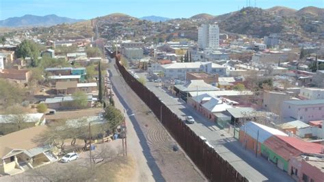 What the U.S.-Mexico border really looks like - Video - Business News