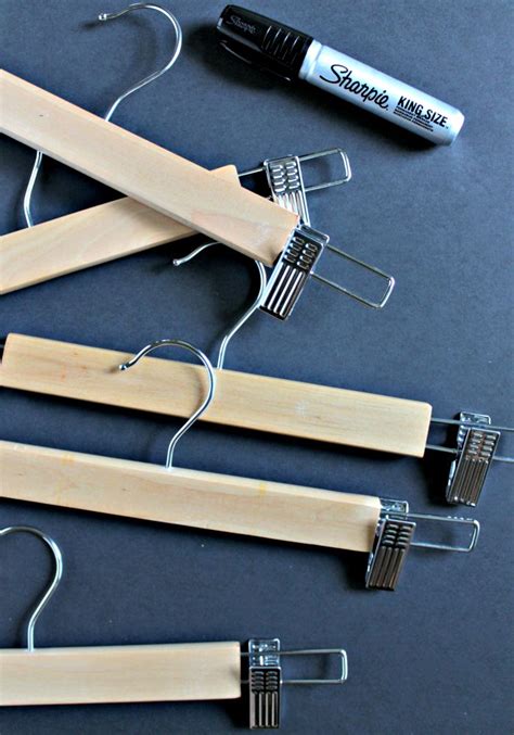 weekend diy - days of the week hangers - Our Fifth House