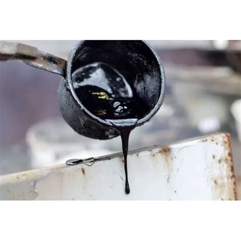 Liquid Black Bitumen Paint at Best Price in Ghaziabad | M/S Mahajan Trading Company