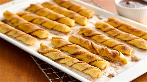 Baked Crescent Churros Recipe - Pillsbury.com