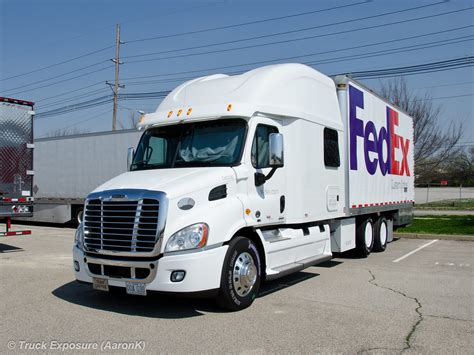 FedEx Custom Critical Freightliner Cascadia | Mid America Tr… | Flickr