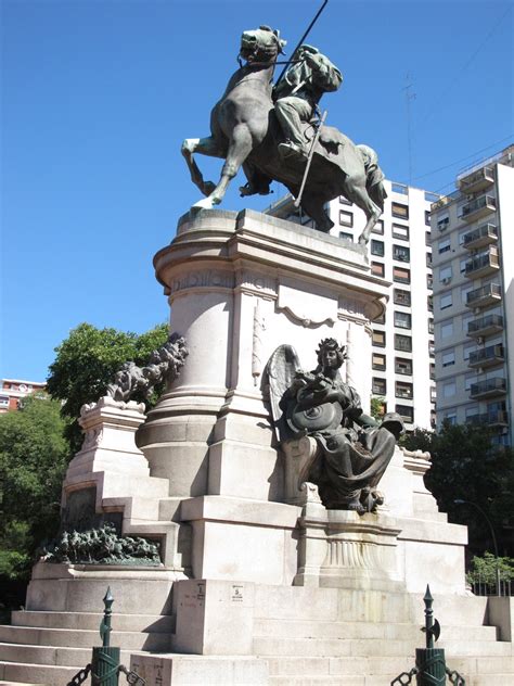 Edificios y Monumentos de Buenos Aires: Monumento a Giuseppe Garibaldi