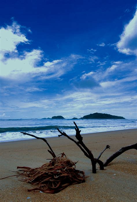 Devbagh Beach | Beach Resorts in Karnataka | Beaches in Karnataka