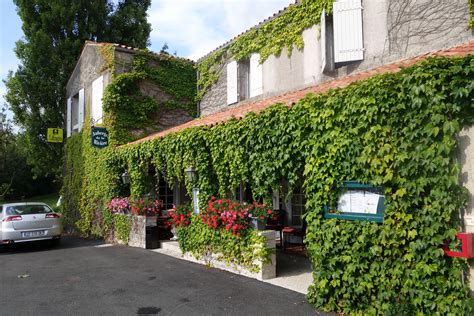 A classic hotel in the French countryside - with superb cooking: the ...