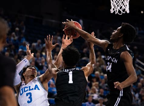 Gallery: Men’s basketball narrowly defeats Long Beach State - Daily Bruin