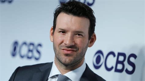 Tony Romo Reveals What's Going on In His Brain Before He Predicts NFL Plays - Maxim