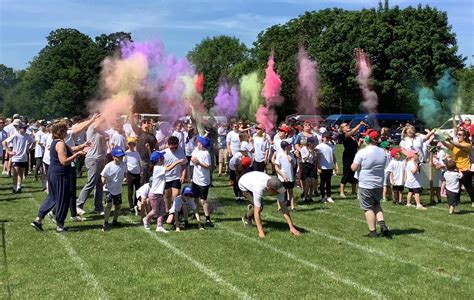 Students at Fairfield Farm College organise a colourful fun run - The Bath and Wiltshire Parent