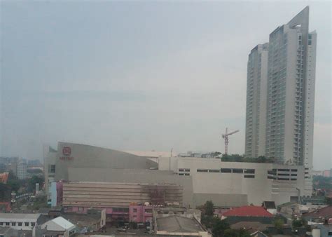 TAKJUB INDONESIA: MALL CIPUTRA WORLD, SURABAYA