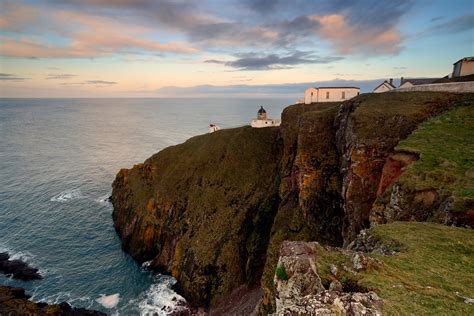 Last light at St Abbs Head Lighthouse | Ian Cowe | Flickr