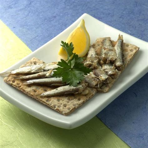 Sardines on Crackers Recipe - EatingWell