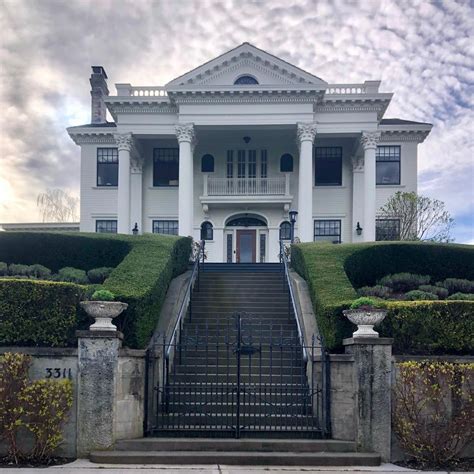 Emma on Instagram: “Peep this luxurious 1908 mansion in the Mount Baker neighborhood of Seattle ...