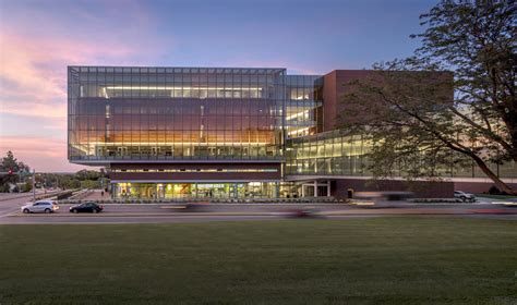 KU Medical Center Health Education Building - McCownGordon Construction