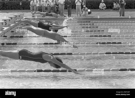 1 start first series butterfly stroke hi-res stock photography and images - Alamy