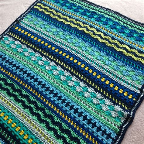 Ravelry: Baby Blues Blanket pattern by Rachel Beth