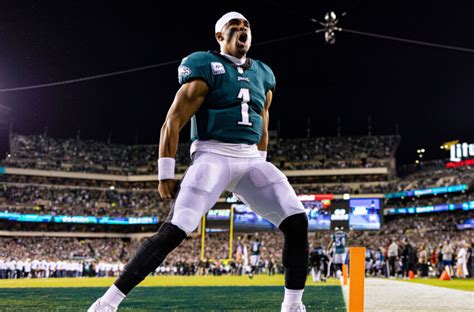 Look: Jalen Hurts in Eagles Kelly Green uniforms will have fans ...