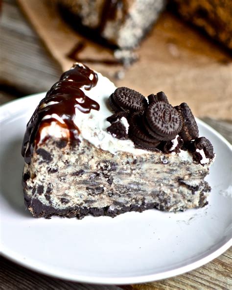 Recipe Index | Yammie's Noshery: Oreo Fudge Cheesecake