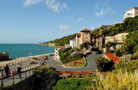 Ventnor Beach - Photo "Ventnor Esplanade" :: British Beaches