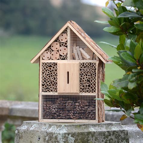 Large Bug Hotel House Outdoor Garden Insect Habitat - Gifts Tomorrow