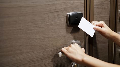 Key Cards vs Bluetooth Hotel Locks & Upgrading Guest Access