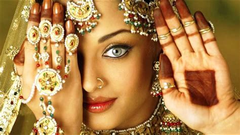 Aishwarya Rai Inspired Bridal Makeup Tutorial. - YouTube