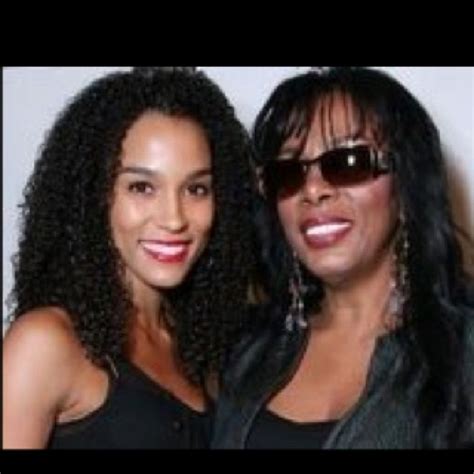 Donna summer with her daughter Brooklyn | Donna summer, Black female artists, Celebrities