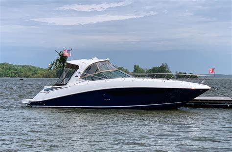 2017 Sea Ray 370 Sundancer Cruiser for sale - YachtWorld