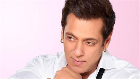 Salman Khan finishes shooting for 'Kisi Ka Bhai Kisi Ki Jaan'; books ...