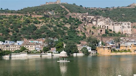 Places to Visit in Bundi: Tourist Places in Bundi, Bundi Tourism, Best Holiday Destinations ...