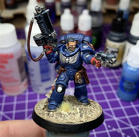 Crimson Fists Primaris Lieutenant. : Warhammer40k