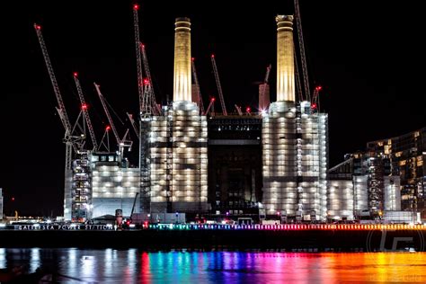 Battersea Power Station Light Festival 2020 | tEdits