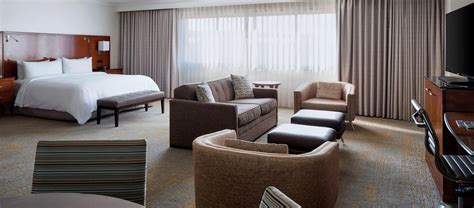 Explore the Los Angeles Marriott Burbank Airport | SPIRE Hospitality