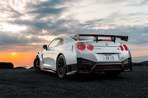 2560x1700 Nissan Gt R Nismo Rear Chromebook Pixel ,HD 4k Wallpapers,Images,Backgrounds,Photos ...