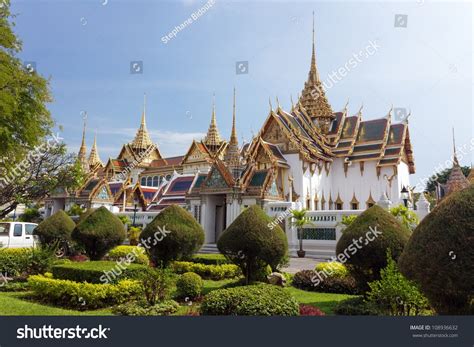 Bangkok Luxurious Royal Palace Garden Thailand Stock Photo 108936632 ...