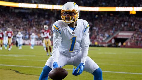 Chargers offense goes silent in 2nd half of 22-16 loss