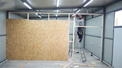 Should You Build Partition Wall Without Attaching to Ceiling? - South West Wood Craft