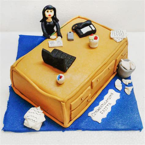 Supreme Office Theme Cake | Winni