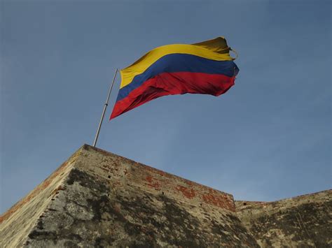 Banderas De Colombia : Bandera De Colombia Wikipedia La Enciclopedia Libre - La bandera nacional ...