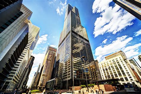 Blackstone to unveil its big renovation plans for Chicago’s Willis ...