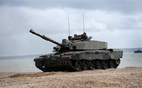 SNAFU!: Challenger 2 MBT to be modernized. New tank too expensive....