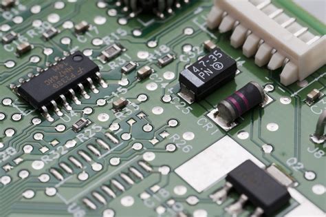 Free Stock Photo 11104 Electronic components | freeimageslive