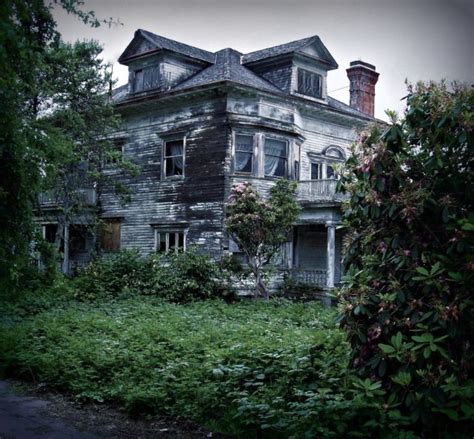 14 Spine-Chilling Ghost Towns in Oregon - Flavorverse