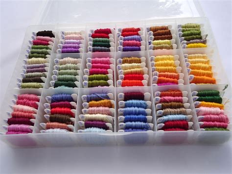 Stitch of Love: Organizing embroidery threads