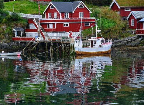 Small fishing village in Norway | Fishing villages, Haugesund, House styles