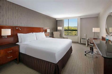 SONESTA CHARLOTTE EXECUTIVE PARK $66 ($̶1̶3̶8̶) - Prices & Resort Reviews - NC