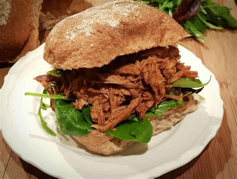 Recipe: Easy Pulled Pork in a Slow Cooker (With BBQ Sauce) - Delishably